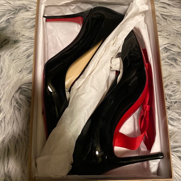 Christian Loboutin Pigalle 85mm 37.5 - Picture 15 of 15